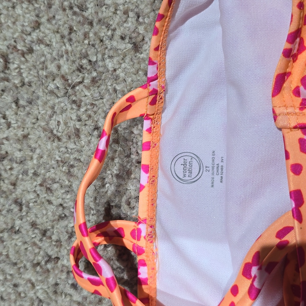 2T swimsuit - Picture 4 of 4
